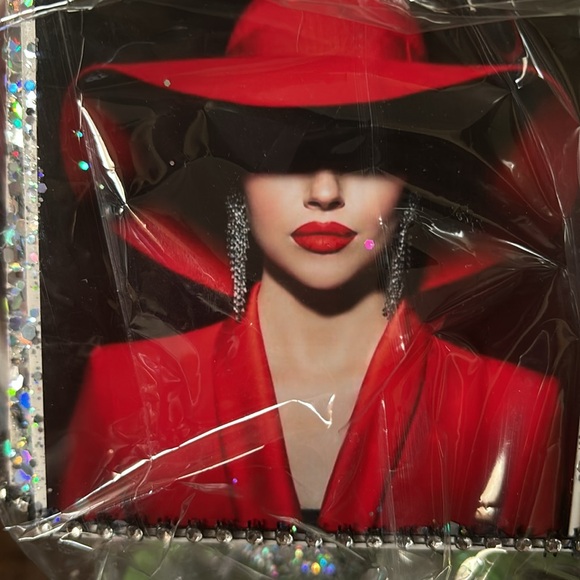 DIYs (2 Separates. Pick Chanel Pic or Monroe) Available. DIY Not VS or from PINK - Picture 9 of 10